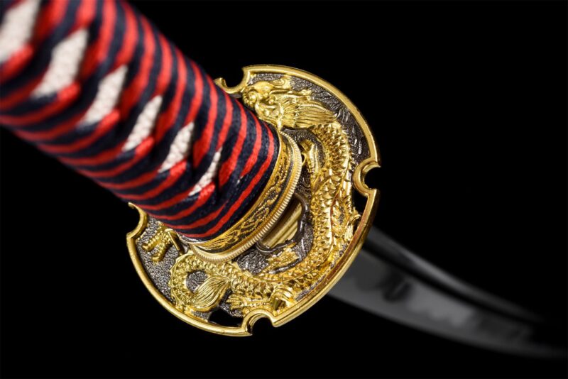 Katana Shinku No Ryū (真紅の竜) – Dragón Carmesí